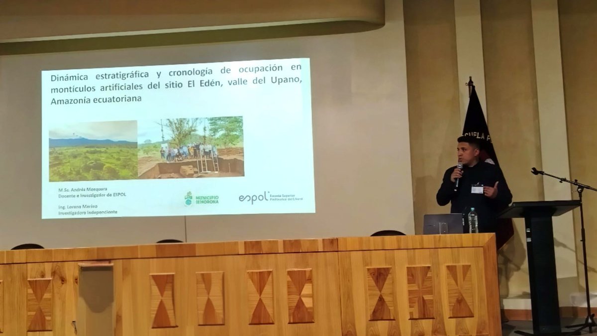 FCSHEspol's tweet photo. Nuestra carrera #Arqueología participó en las IX Jornadas en Ciencias de la Tierra organizadas por @EPNEcuador. El profesor Andrés Mosquera presentó un estudio sobre dinámica estratigráfica y cronología de ocupación del sitio El Edén, valle del Upano. https://t.co/ZTEX3rh4Cu