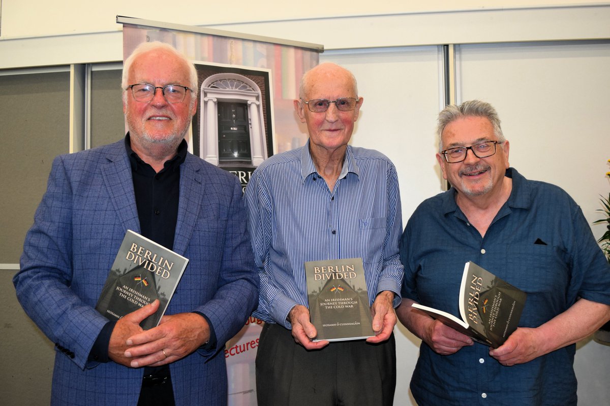 LimerickWriters's tweet photo. BOOK LAUNCH: 'Berlin Divided - An Irishman's Journey Through the Cold Wa... https://t.co/4iURtJgxwu via @YouTube 
#berlin #coldwar #limerickwriterscentre #memoir https://t.co/YiHtWGQ3yN