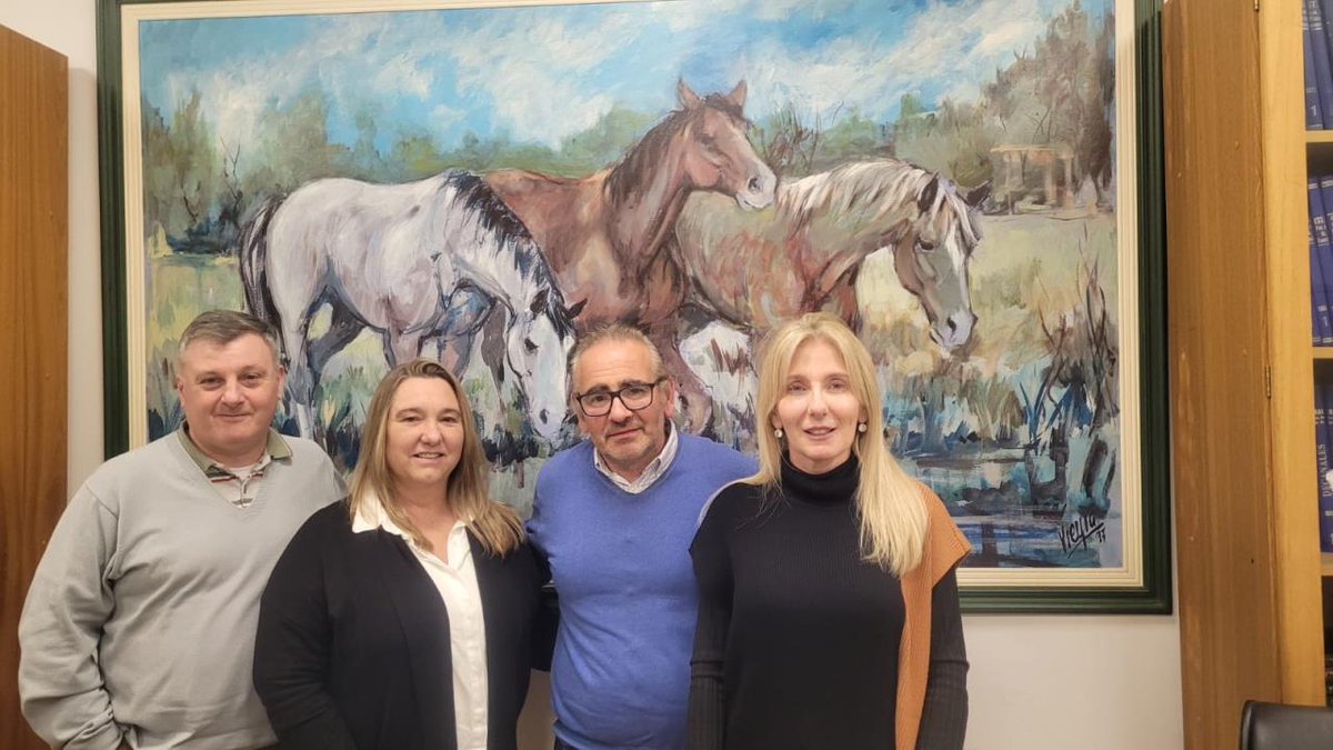 fceunrc's tweet photo. Exitosa culminación de la visita académica del Dr. Pablo Aguilar Conde en la FCE https://t.co/tgWBZgPtGZ https://t.co/M3lyf2EM8n