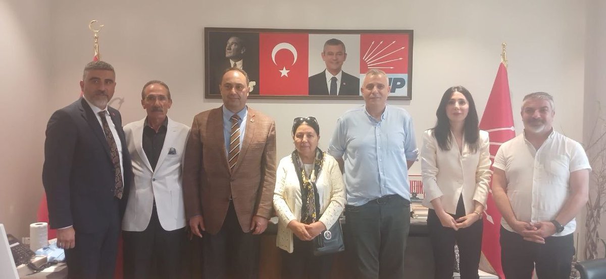 dempartistanbul's tweet photo. Cumhuriyet Halk Partisi, DEVA Partisi, Gelecek Partisi ve Saadet Partisi’nin il başkanlıklarını ziyaret ederek, bayramlaştık.

Bu bayramın insan onuruna yakışır bir şekilde barışı ve demokrasiyi inşa edecek bir dönemeç olmasını dileriz. https://t.co/zl3wjRlfbu