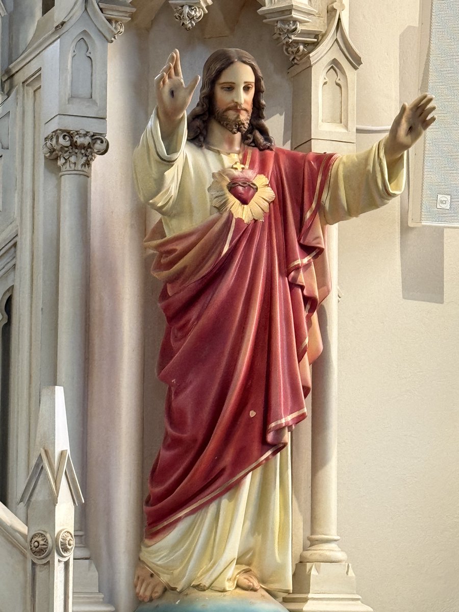 BishStrick's tweet photo. As the bishops of the United States prepare to consecrate our nation to the Sacred Heart of Jesus on June 12th, let us all embrace the Heart of Christ personally and pray that our nation may return to the truth that radiates from the Heart of Christ. He is Truth Incarnate. https://t.co/Y8ah03E3Fk