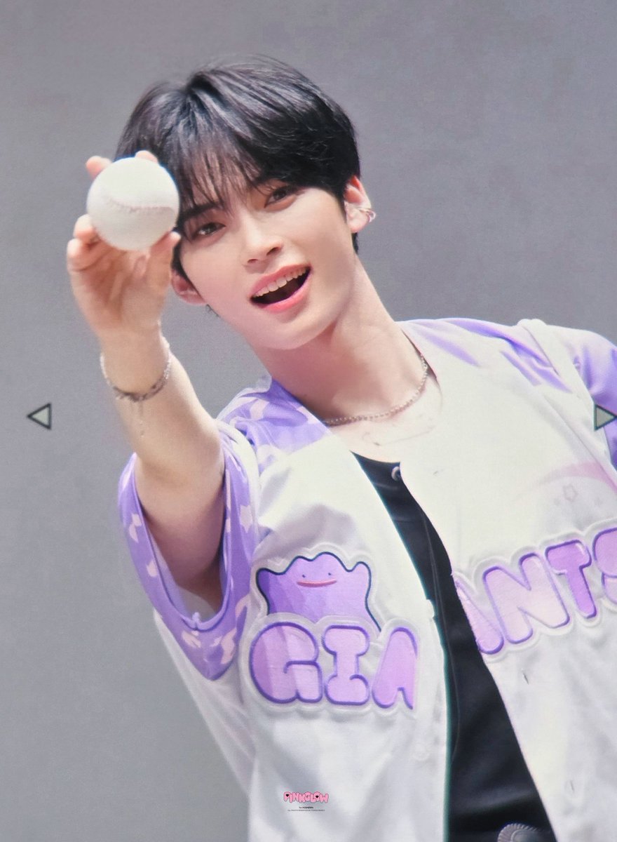 blush_hamnyang's tweet photo. 잘 어울릴 줄 알았어요
롯데자이언츠도 화이팅,, https://t.co/KxCSycv7wm