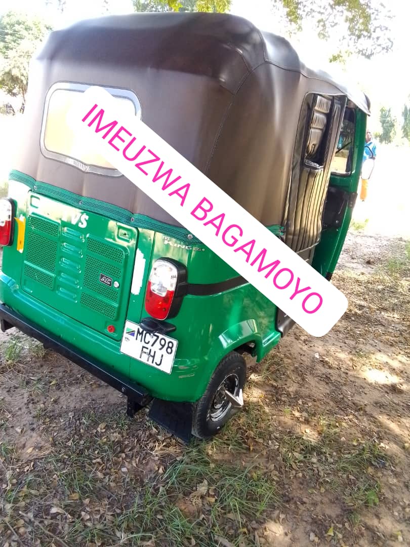 Eng_Matarra's tweet photo. Wewe endelea kusema bei ya mwisho ngapi?
Wenzio wanapiga simu wanakuja kukagua ili kujiridhisha biashara imeisha.
BAJAJ TVS #FHJ MPYAAAA
#IMEUZWA BAGAMOYO
ASANTENI 🙏🙏🙏 https://t.co/LBJeTCwkZF