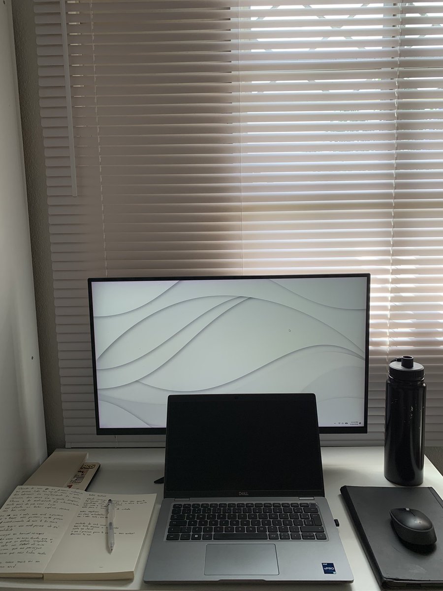 namvenu's tweet photo. bom dia pessoal, voltei com meu monitor. https://t.co/qJy9OXJSrB