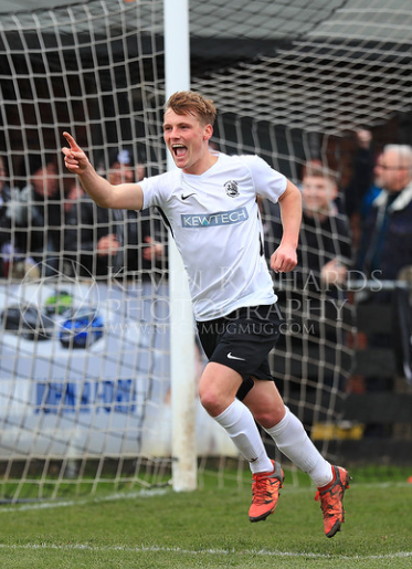 RoystonTownFC's tweet photo. He may be a Latic now, but he'll always be a Crow!
@GusScottmorriss
Pic courtesy of @PhotosKR1875
#OnceACrowAlwaysACrow https://t.co/K149TE9Emp