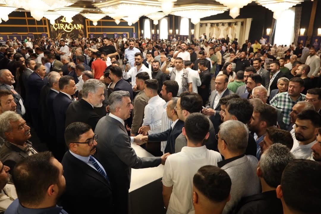 ibrahimucar89's tweet photo. AK Parti Şanlıurfa İl Başkanlığımız tarafından düzenlenen bayramlaşma ve halk buluşması programına yoğun bir katılımla iştirak ettik.

Birlik, beraberlik ve kardeşlik ruhunun en güzel şekilde hissedildiği programda bizlerle olan tüm hemşehrilerimize gönülden teşekkür ediyor, kıymetli halkımızın Kurban Bayramı’nı bir kez daha tebrik ediyorum.
Hayırlı bayramlar diliyorum.@RTErdogan 
@bybekirbozdag @Akparti @milhamigunbegi @eyupkadirinan @abuyukgumus @mustafaelitas @akpartiurfa @ak_suruc