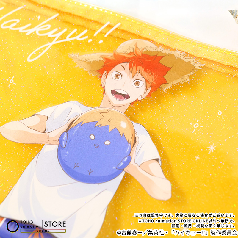 TOHOanimeSTORE's tweet photo. 【#ハイキュー!!】

＼ TaS限定／
～商品紹介～
PVCラメポーチ #日向翔陽

表面はラメ仕様！
容量がいいサイズで、日焼け止めなど日用品を持ち運びするのにおすすめ！
もっちびが２つ入る大きさです
別売りのクリアバッグと合わせて使うのも◎

※数量限定のため無くなり次第終了

お届け：7月下旬

🛒ご予約はこちら
https://t.co/Hu2COes0TJ

#hq_anime #TOHOanimationSTOREONLINE