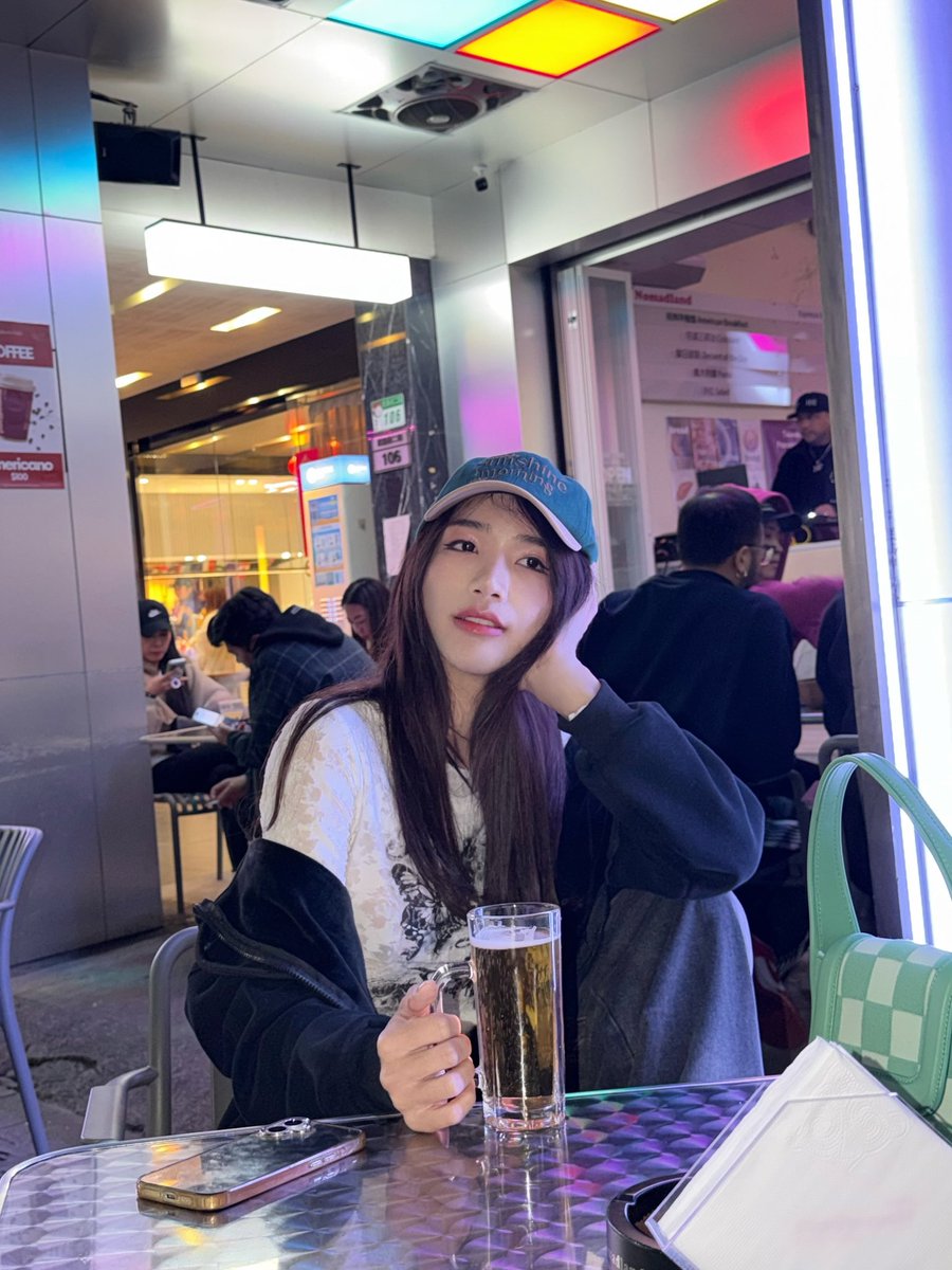 ❀nayees tweet media