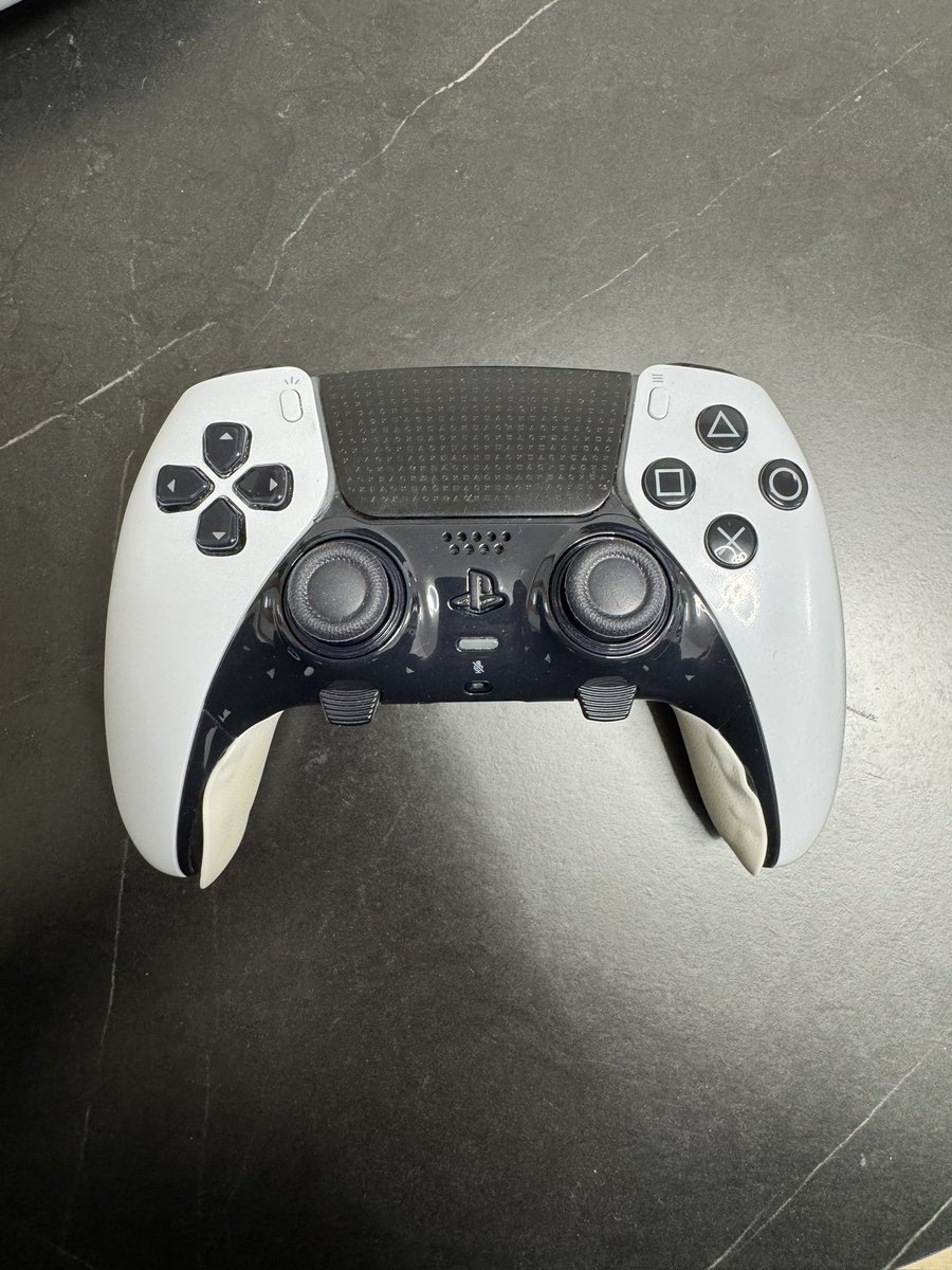 controllerlab_'s tweet photo. Installation et calibrage joysticks Hall Effect TMR + installation clic souris pour @xrrouky ! https://t.co/Wh7bt8IDQO