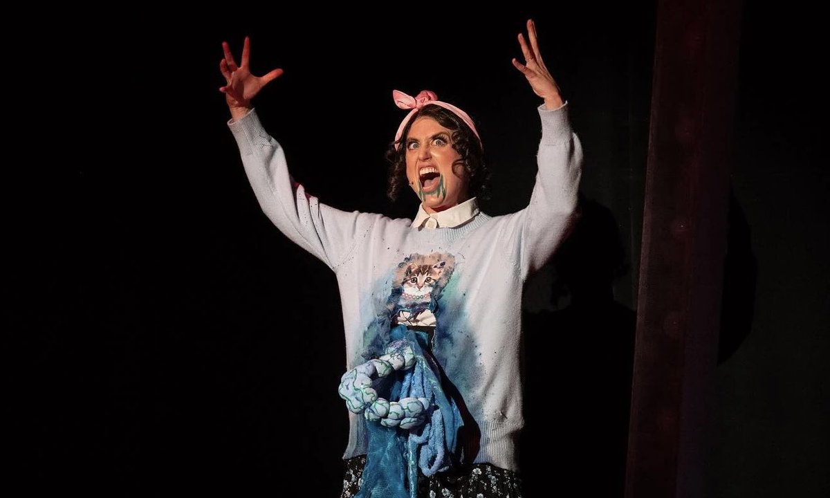 StarKid Updates tweet media