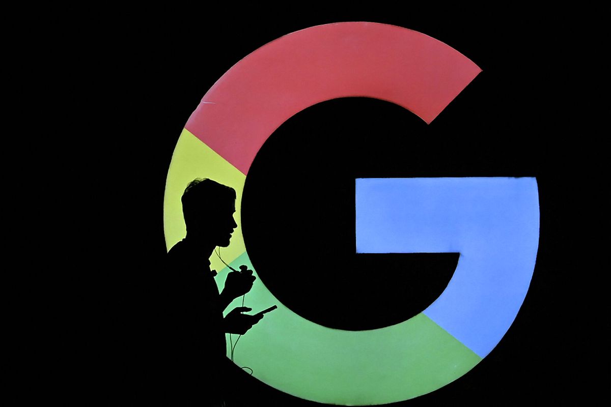 SFGate's tweet photo. Google hates you https://t.co/6IxbZV5z3e https://t.co/BM2lCwSe8e