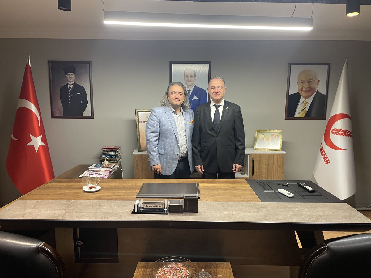 arikancemal's tweet photo. Arefede Bornova İlçe Başkanımız Mustafa Gökmen Bey ziyaretimize geldiler 
Bornova teşkilat çalışmalarımızı istişare ettik 
Gayretle koşmaya devam https://t.co/t0b90kKGbk
