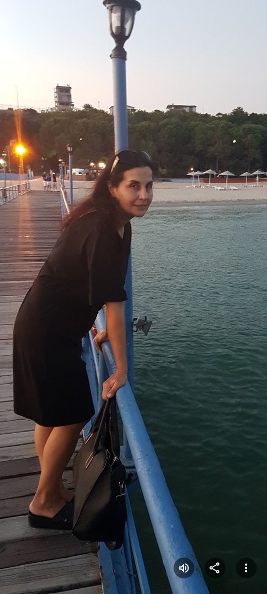 LeylaUnlu4's tweet photo. Herkese iyi bayramlar.. https://t.co/GqSSCTQFoH