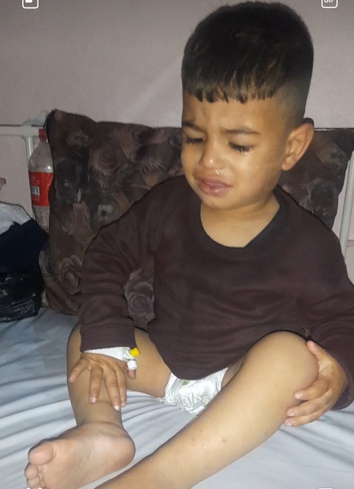 Yahya_D20's tweet photo. My son Qasim is in hospital due to a severe viral infection caused by malnutrition and urgently needs treatment that is not available. Please help us or share. 🙏🇵🇸
#Gaza #SaveChildren
https://t.co/VmXwulnCLl https://t.co/hk4BQ9jFiU