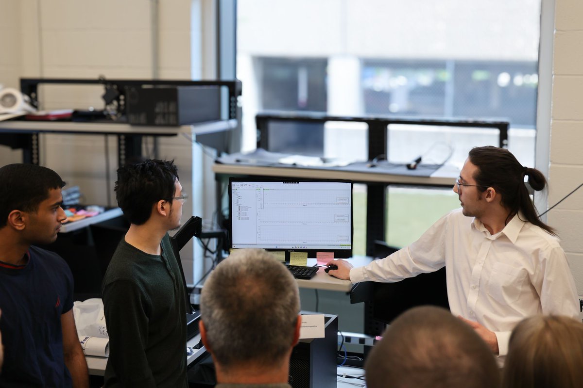 CCSU's tweet photo. Congrats to Team VYPR, Daniel Polgun, Yulming L., Gjin Rexhaj, &amp; Ramsundhar Venkadesan — winners of Central’s Computer Science SR Project Showcase💻💙🔱

Their real-time robotics data visualization project gave them experience in solving real engineering challenges

#WeAreCentral https://t.co/5mSDIPhrsx