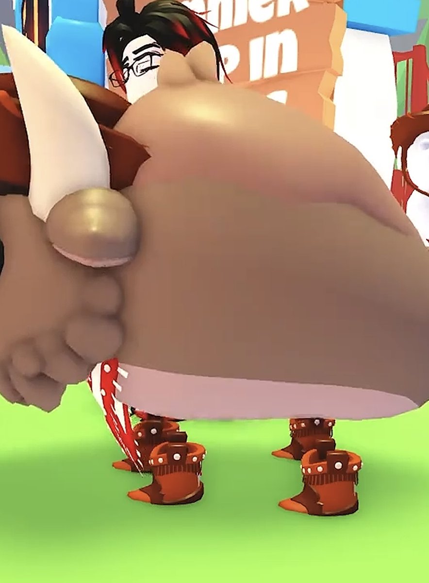 TheUpliftA's tweet photo. First look at new Bison pet! 🦬 ✨

W or L? https://t.co/HAgiZUPGgK