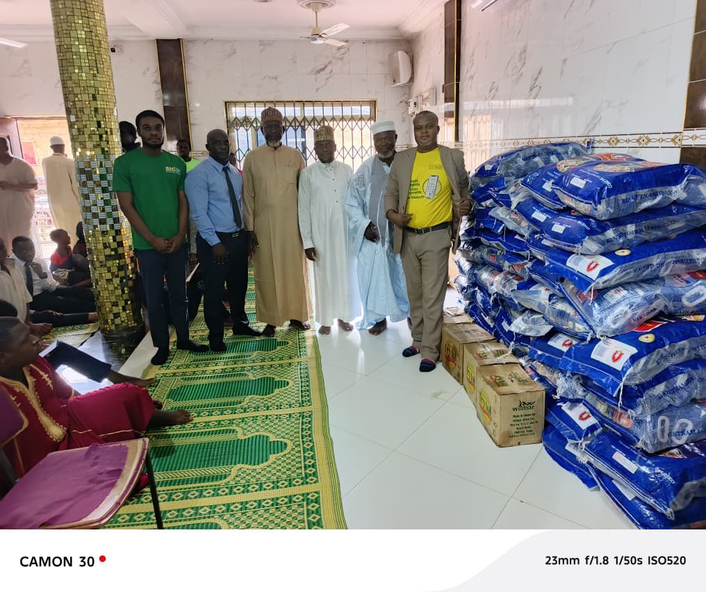 SICLifeGhana's tweet photo. SIC Life Insurance LTD supported Muslim communities across 6 regions of Ghana for Eid ul-Adha.
The Company donated rice, oil, rams &amp; cash to mosques in Dambai, Tamale, Techiman, Bolga, Wa &amp; beyond.  

Grateful for the prayers and warm welcome… https://t.co/OxPB9GvNsj