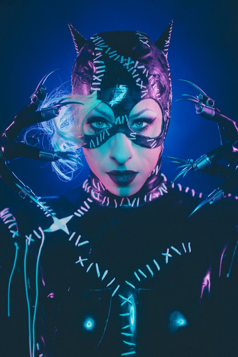 clariceSdarling's tweet photo. …meow
#catwoman #latex #femboydom #electrifying #whipped #punished #cosplay #cosplaykink #sexycosplay #latexcosplay #catwomancosplay #hellothere https://t.co/ZcwEmyQIPh