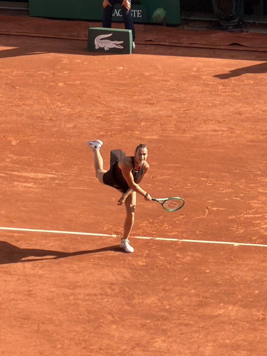 eleditor's tweet photo. .@SabalenkaA is in the house #rolandgarros https://t.co/f6QBAxfaQA