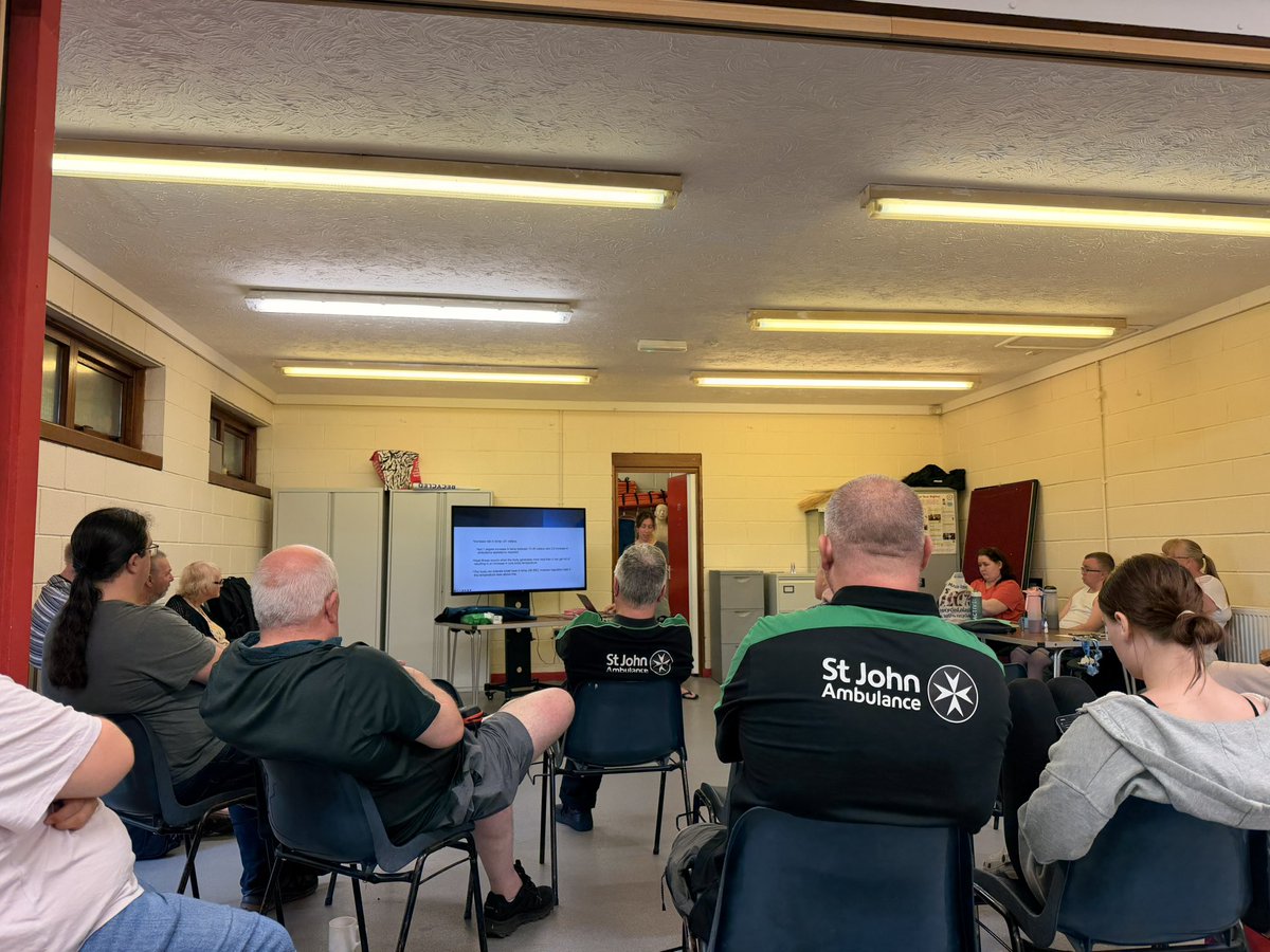 AledJDavies's tweet photo. An excellent evening of CPD from Dr Katy Guy for the @SJACWestGlam team! Highly experienced in her field, Katy presented about medical care at road race events to prep the team ahead of the upcoming @Swansea_HM #CPD #RaceMedicine #JustInCase https://t.co/9C5upDQ9mO