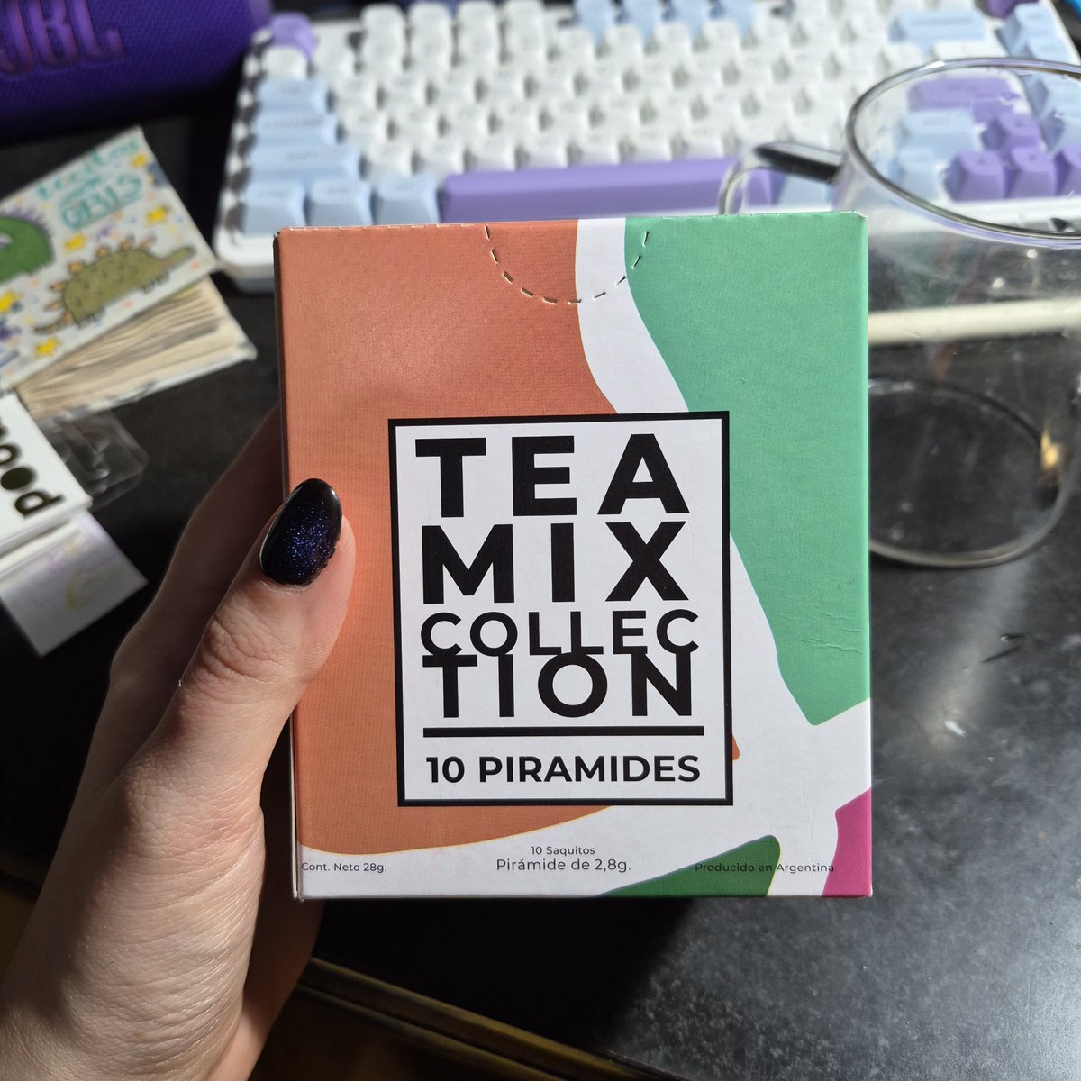 scaledgris's tweet photo. Soy COMPLETAMENTE FAN de esta caja de Inti tea que tiene uno de cada sabor como para probar 10/10, igual el packaging de la caja me caga que np diga en ningun lado la marca -10 a eso
-
Pero los sobres son re lindos (sacando de lado las palabras sin interlineado) https://t.co/YfZUUgUWyj
