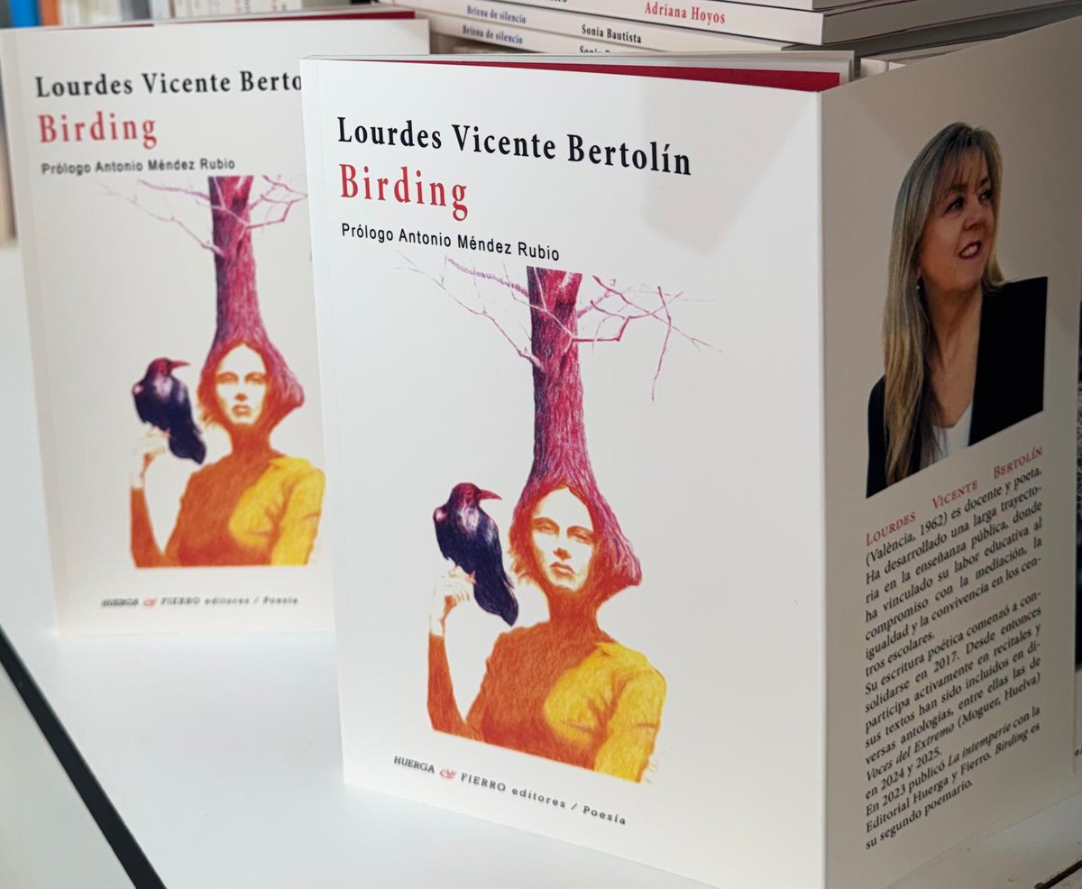 3Luvi's tweet photo. Hoy ha nacido Birding.
Ha sido una larga migración.

Charo, mi editora, me ha compartido estas fotos.
Qué ilusión y qué temblor.

De la imprenta a la caseta 284 de Huerga y Fierro en la Feria del Libro de Madrid.

Ojalá, con este libro, el encuentro suceda.
Con esa energía nace https://t.co/cxepxcGx64