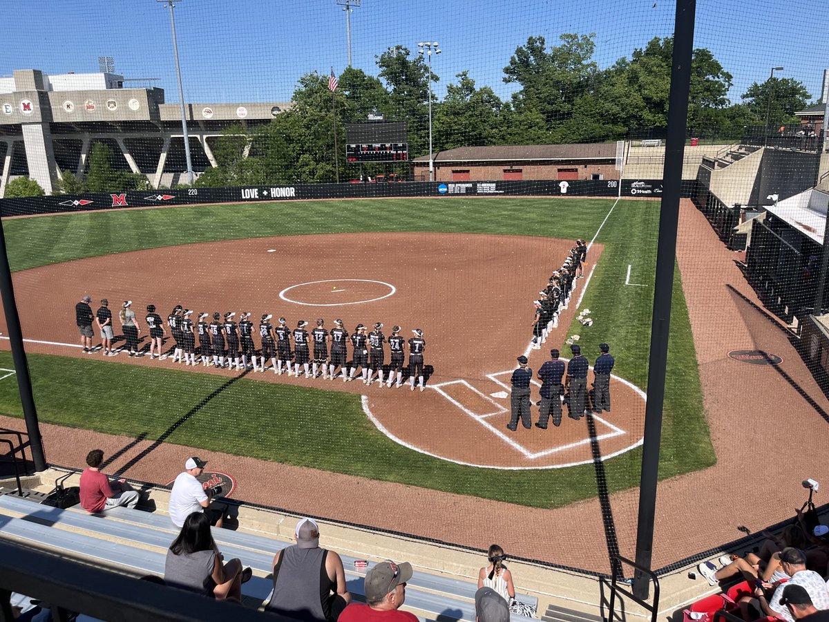 LakotaEastAD's tweet photo. We are here at Miami University for the Softball Regional Semi-Finals! Good luck to our Hawks! https://t.co/ZoIq2ycyoj