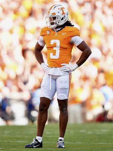 Cnesby29's tweet photo. I will be in Knoxville on Sunday excited to compete! @AHSCougarsFB @ThisIsTreyJ @coachjoshheupel @Vol_Football https://t.co/wWQv1MbTjz