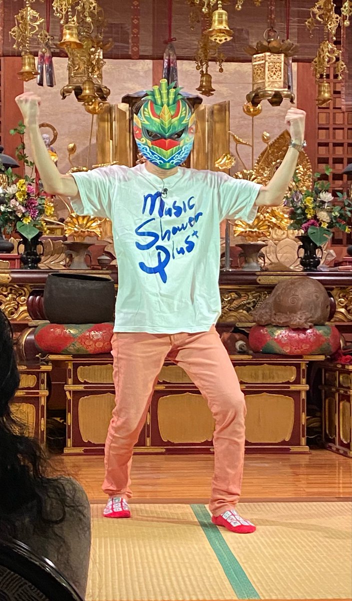 4nin_tomato's tweet photo. ウージマンが意外とラフな姿である事が
判明しました😂
#misicshower
#チロンチロンピーハッピーライブ
#最高な仲間 https://t.co/wGaoptMGx2