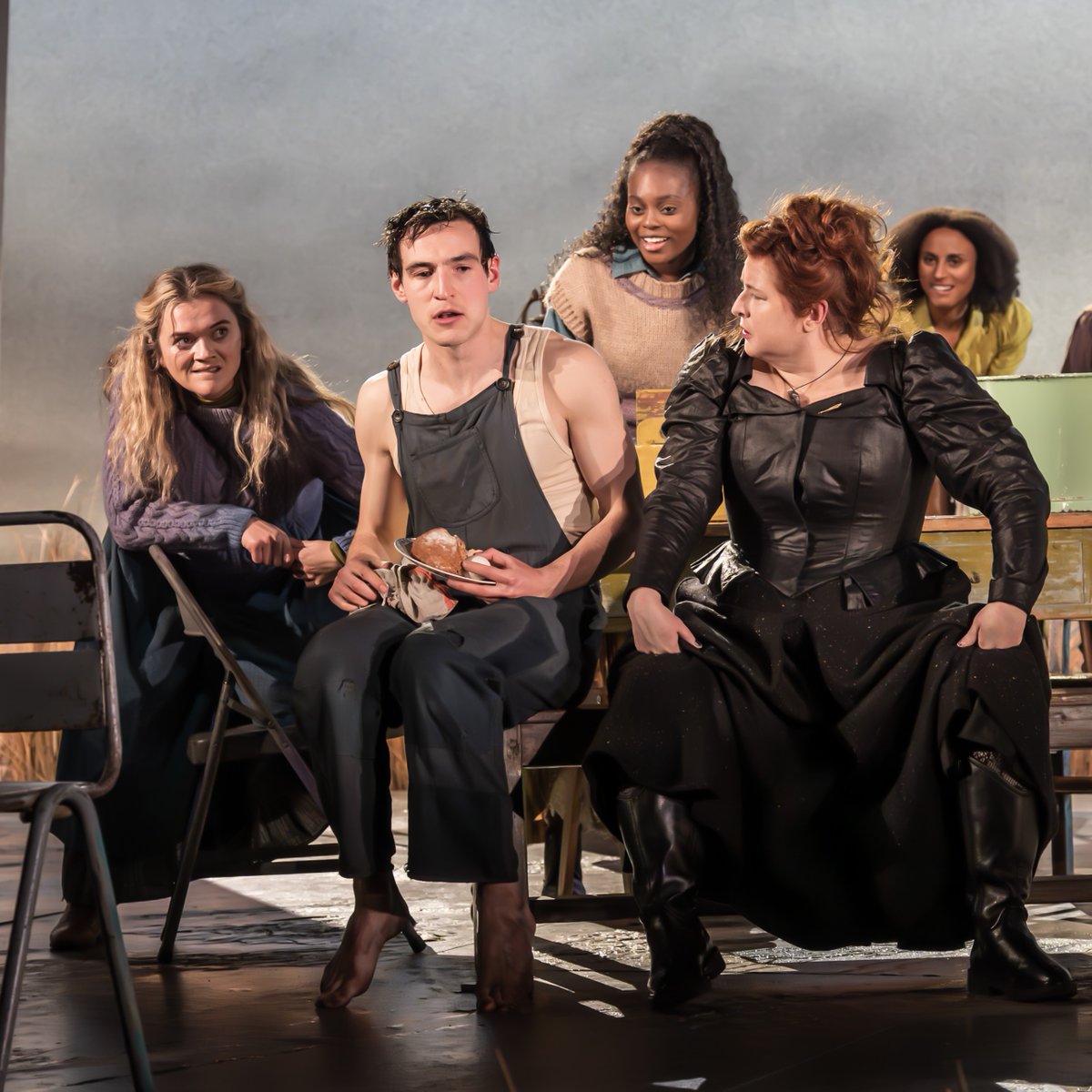 NTLive's tweet photo. Congrats to the cast and creatives of #ThePlayboyOfTheWesternWorld😍 

If you missed it today don't worry, as there are plenty more screenings over the coming weeks!

📸 Marc Brenner https://t.co/KjFOy6mCVY