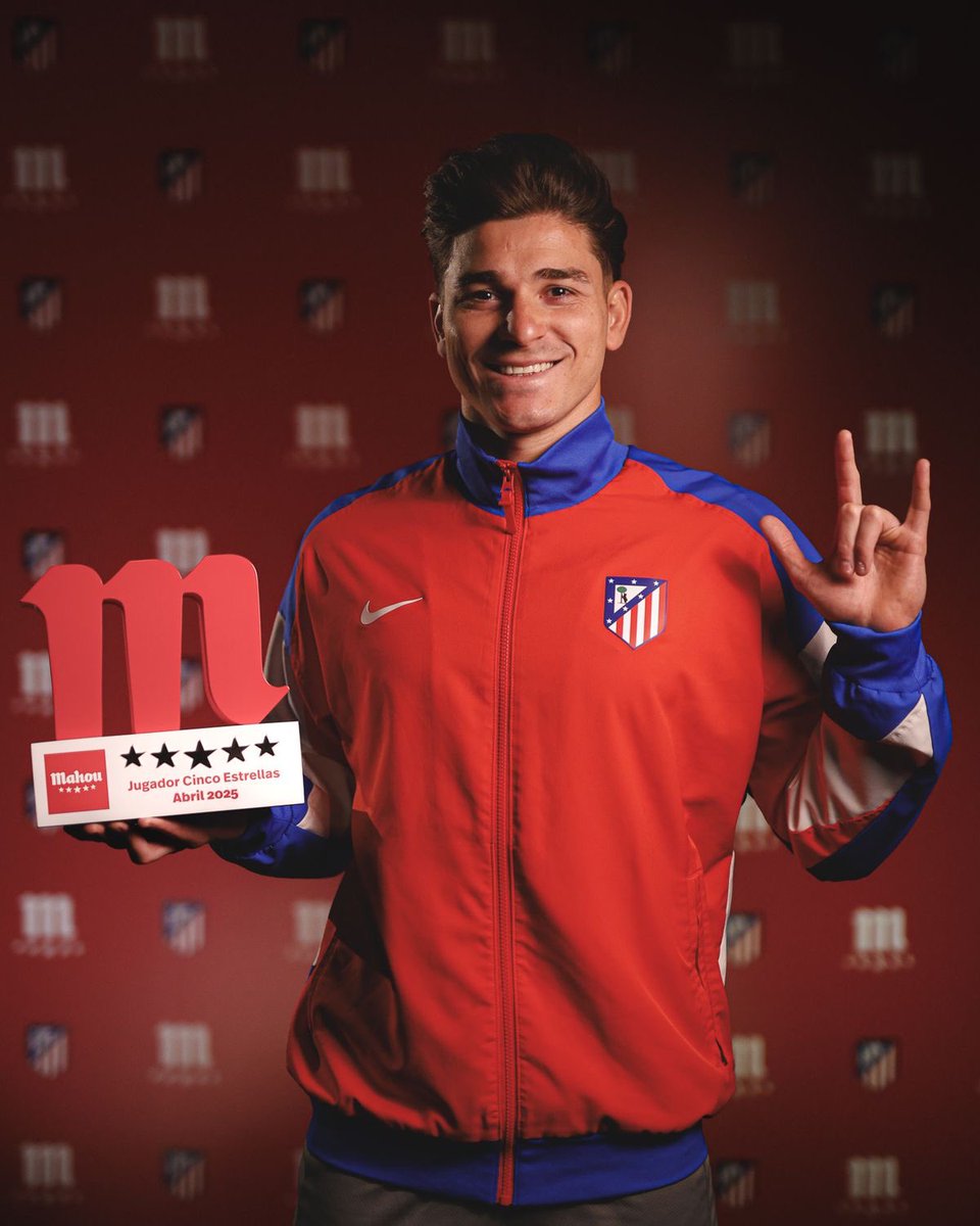 Tobs_fc's tweet photo. They gave him Atletico player of the season just to tempt him into staying and he still wants to leave. 

Barcelona motion is too massive. 😭❤️ https://t.co/cWaohnzwlU