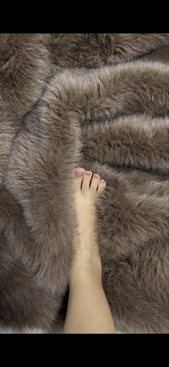 GoldenSoles520's tweet photo. Más fotos  en mi OF

#onlyfans #feetfetısh #feetworshi̇p #longtoes #dirtyfeetfetish #feet https://t.co/YpmH6JehB0