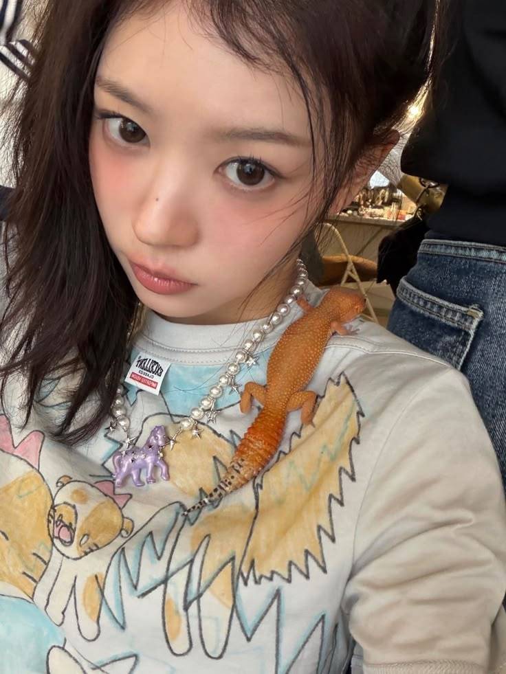 MILKYICHOR's tweet photo. ❪ ♡ ❫ :: @𝖒𝖎𝖑𝖐𝖞𝖎𝖈𝖍𝖔𝖗 ::

Found a new friend~!!! Everyone please say hi to Nemui, the sleepiest of girls 😌🧡 https://t.co/YxakkwBMW7
