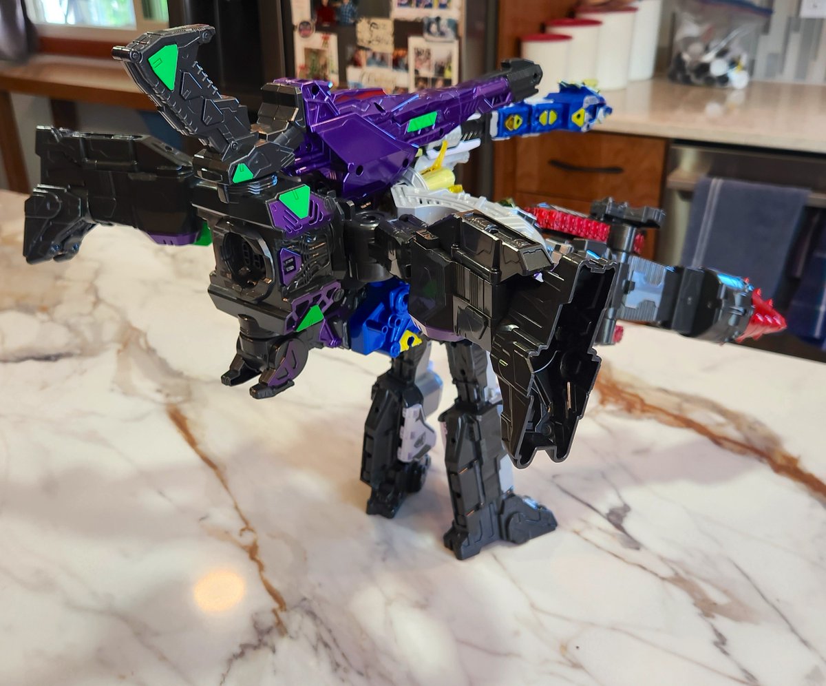 MrPlastic773's tweet photo. GAVARION ULTIMATE!
(I had a feeling this would work.)
#超宇宙刑事ギャバンインフィニティ #GavanInfinity #ProjectRED #Tokusatsu #Robot #Toy #ギャバンインフィニティ https://t.co/TbnAaabidw