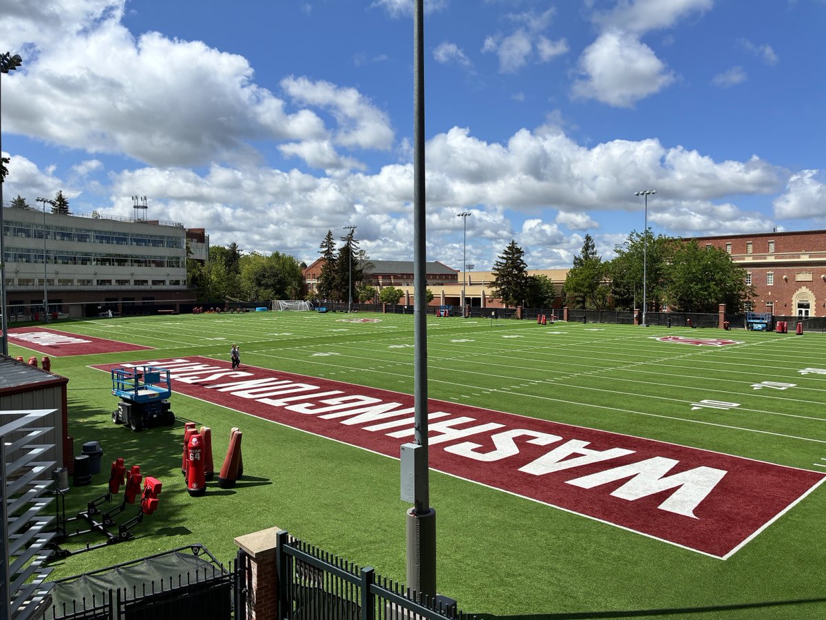 ANSRSFB's tweet photo. Pullman stop! @WSUCougarFB #GoCougs Great time with the staff at Washington State — appreciate you having us! #FBANSRSFASTER #ANSRSEverywhere https://t.co/QoZzb8DfU2