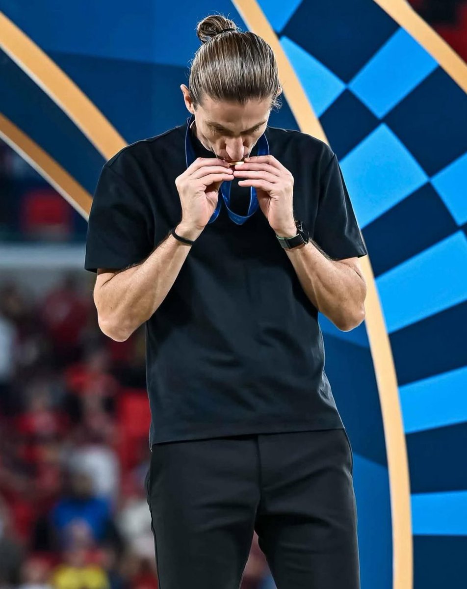 actuasm_'s tweet photo. 🚨 Filipe Luís va bien devenir le nouvel entraîneur de l’AS Monaco ! 🇧🇷✅

🔥 L’ASM aurait doublé Leverkusen et Besiktas sur le dossier ! 🤯

Le Brésilien arriverait avec deux adjoints, tandis que le club rechercherait encore un entraîneur des gardiens. 👀

ℹ️ @lequipe https://t.co/WQCRhpkEn1
