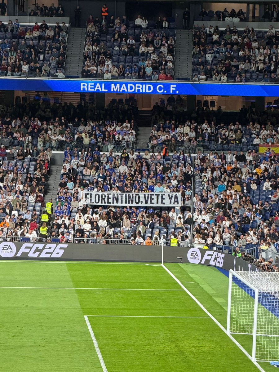imadriz1980_'s tweet photo. Se niega a debatir. ¡Florentino cobarde! https://t.co/P7nXgbai1E