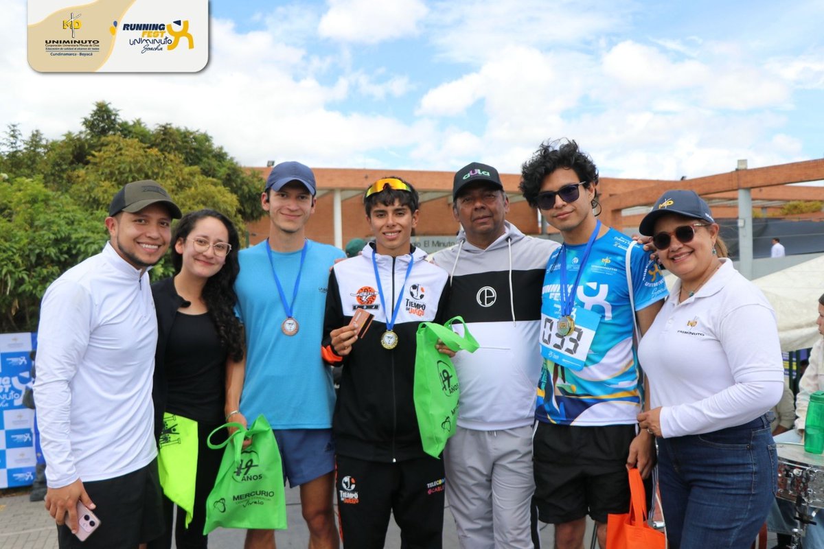 RecUNIMINUTOCB's tweet photo. La transformación social también se conquista a paso firme. Hoy UNIMINUTO Soacha nos regaló una experiencia educativa y transformadora en el RunningFest 4K. Disciplina, superación y orgullo. ¡Cada paso construye territorio! https://t.co/ZnbEgpJuOn