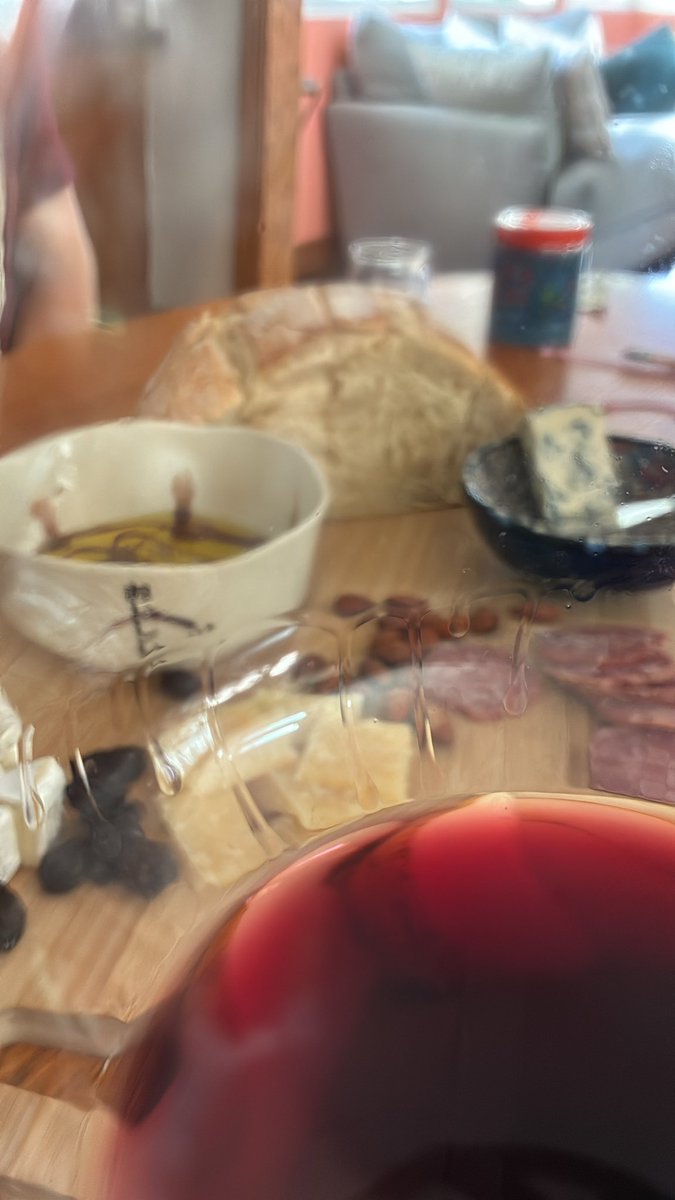 BenCorvine's tweet photo. 🍷 🧀 🥖 https://t.co/UZB9Z21BRz