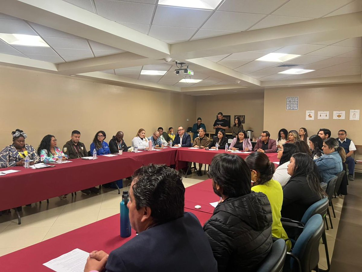 CSFMEU's tweet photo. Durante la jornada se dialogó sobre atención integral a personas en movilidad, salud para migrantes, programas de retorno voluntario y rutas de asilo en México, fortaleciendo la coordinación interinstitucional en la región fronteriza. https://t.co/ZI4idq7nPt