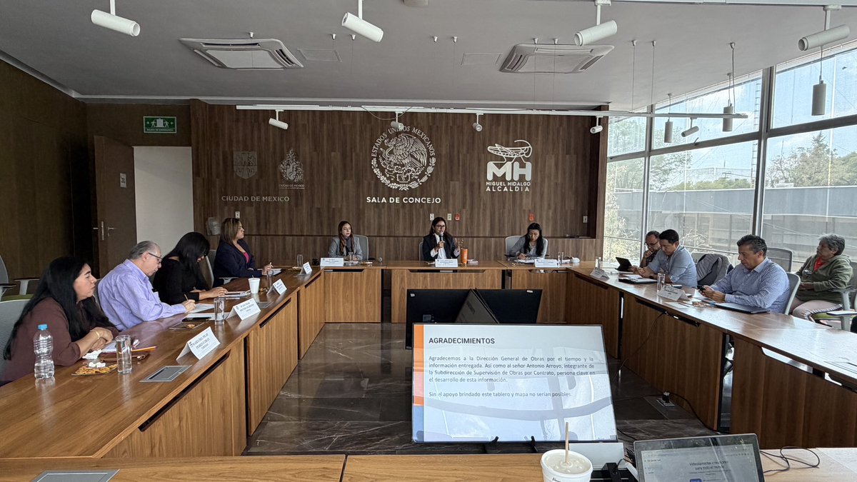 MayeliRuizO's tweet photo. Se llevó a cabo la Décimo Quinta Sesión Ordinaria de la Comisión de Movilidad y Obras, encabezada por la Concejal Aura Martínez, en la que se presentó el Tablero y Mapa de Licitaciones Públicas Nacionales de la Alcaldía Miguel Hidalgo correspondientes al ejercicio 2025. https://t.co/ga0vrfMpFZ
