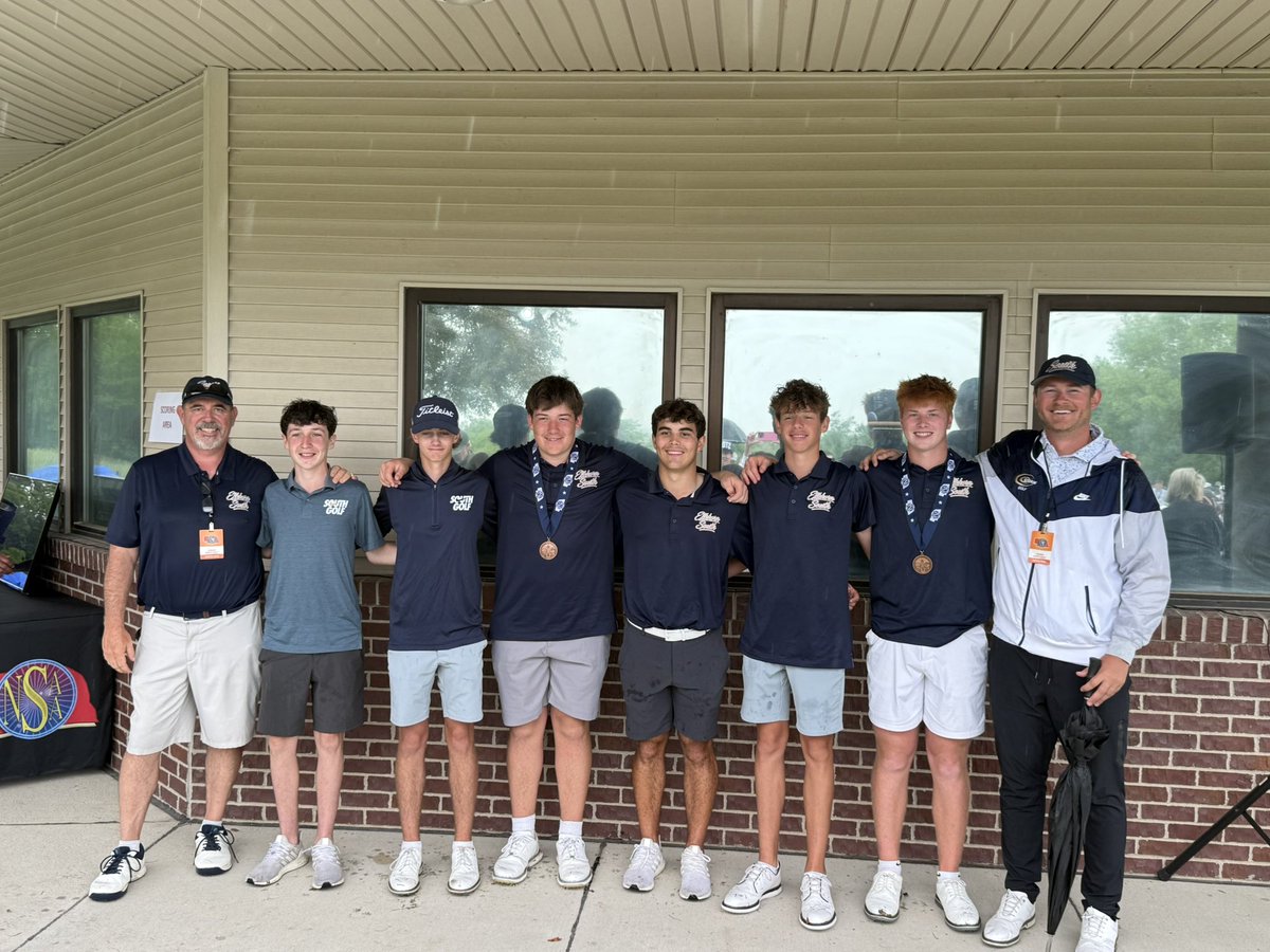 ESHSboysgolf's tweet photo. Incredibly proud of this group right here. Played their best golf at the end of the season! Team finishes in fourth in a stacked field. Kreyton finishes tied for 4th and Kenny tied for 11th. Excited for the future!  #RollStorm https://t.co/zU3mhNl2kD