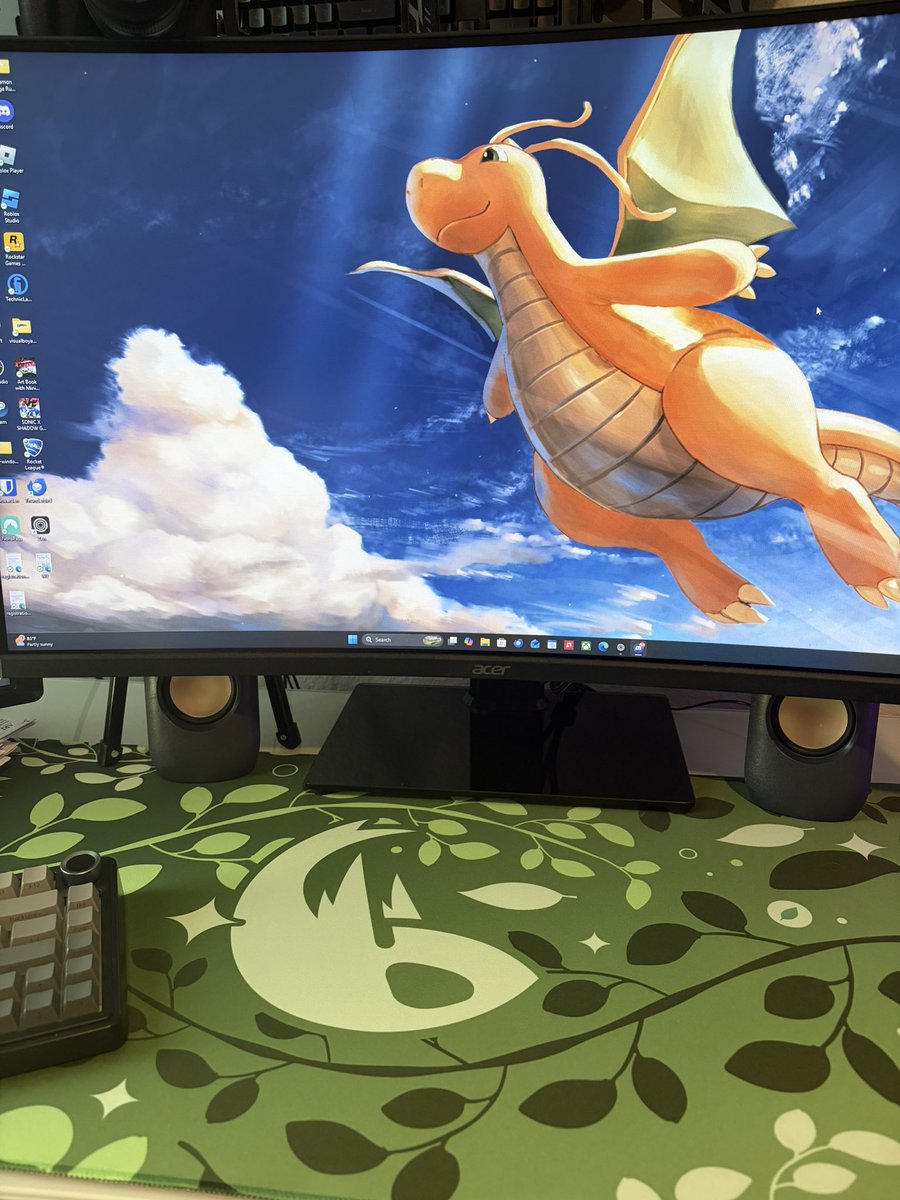 SumGuyRoss's tweet photo. My desk at home got a glow up thanks to @JoeyPokeaim! https://t.co/HcVLBpY9lq