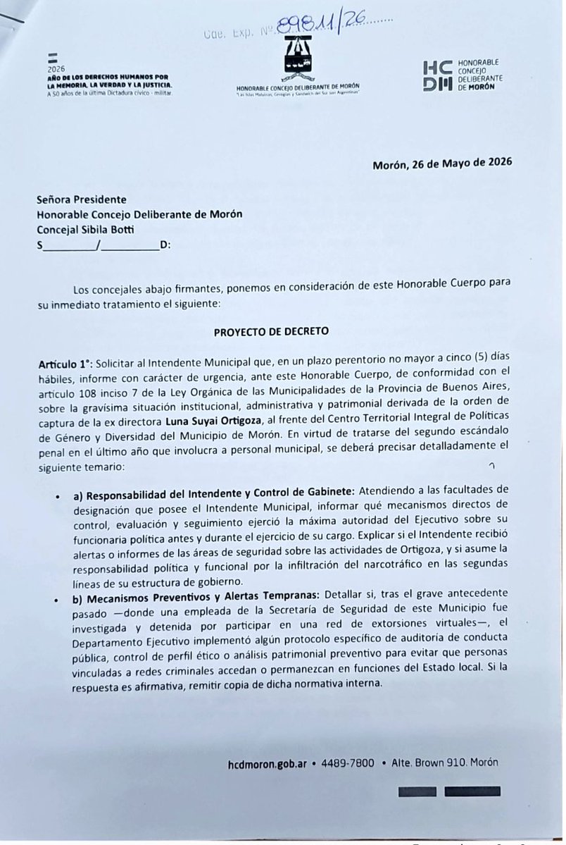 marielfitz's tweet photo. Con 2/3 de los votos, los 11 concejales  de la oposición y los 5 concejales que responden al sabbatellismo votaron la interpelación del intendente Lucas Ghi (PJ-MDF) por la funcionaria municipal Luna Ortigoza, a la que le encontraron 1/2 kilo de cocaína en su casa, y está sospechada de vender droga. Fue desafectada tras el allanamiento el viernes pasado y sigue prófuga