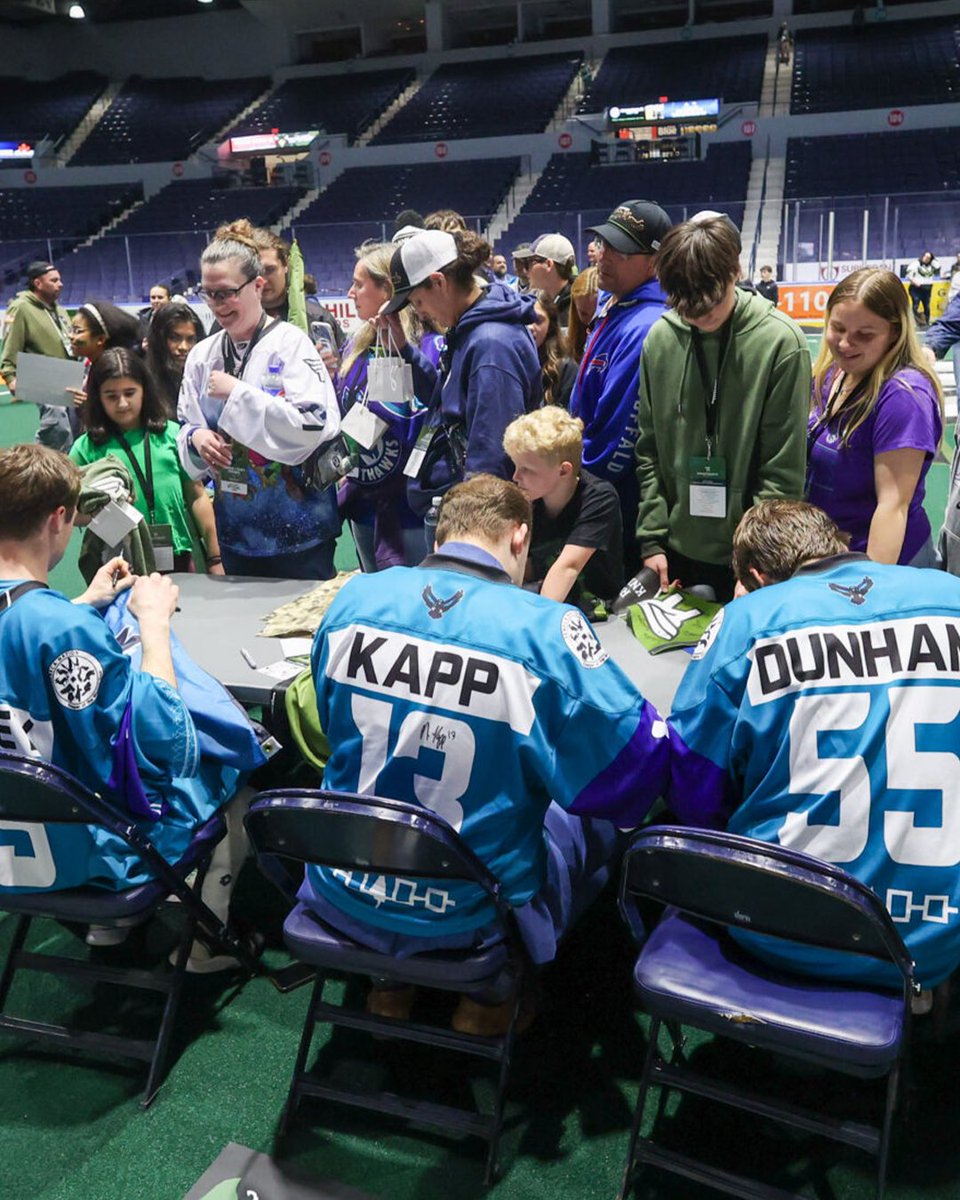 JAX_MLAX's tweet photo. 𝐇𝐚𝐫𝐝 𝐰𝐨𝐫𝐤 𝐦𝐚𝐤𝐞𝐬 𝐚𝐧 𝐢𝐦𝐩𝐚𝐜𝐭.💪  

Nathan Kapp (‘24) receives the @RocKnighthawks Unsung Hero award. 👏

#JUPhinsUp | #WTD88 https://t.co/hqLFo9QHhF