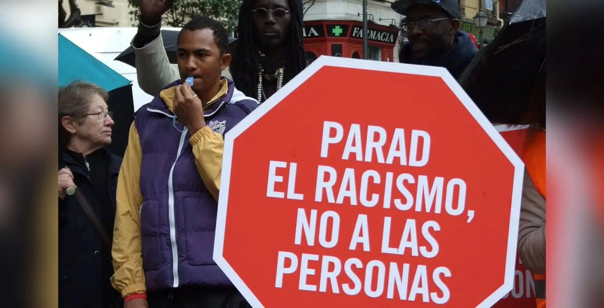 AIPalencia's tweet photo. Pedimos a municipios de Palencia implantar formularios policiales de identificación para prevenir perfiles raciales y reforzar la transparencia y la igualdad de trato.

Solicitamos formación policial y entrega de copia del formulario a las personas identificadas.
#paradelracismo https://t.co/NJ5gAwFN6s