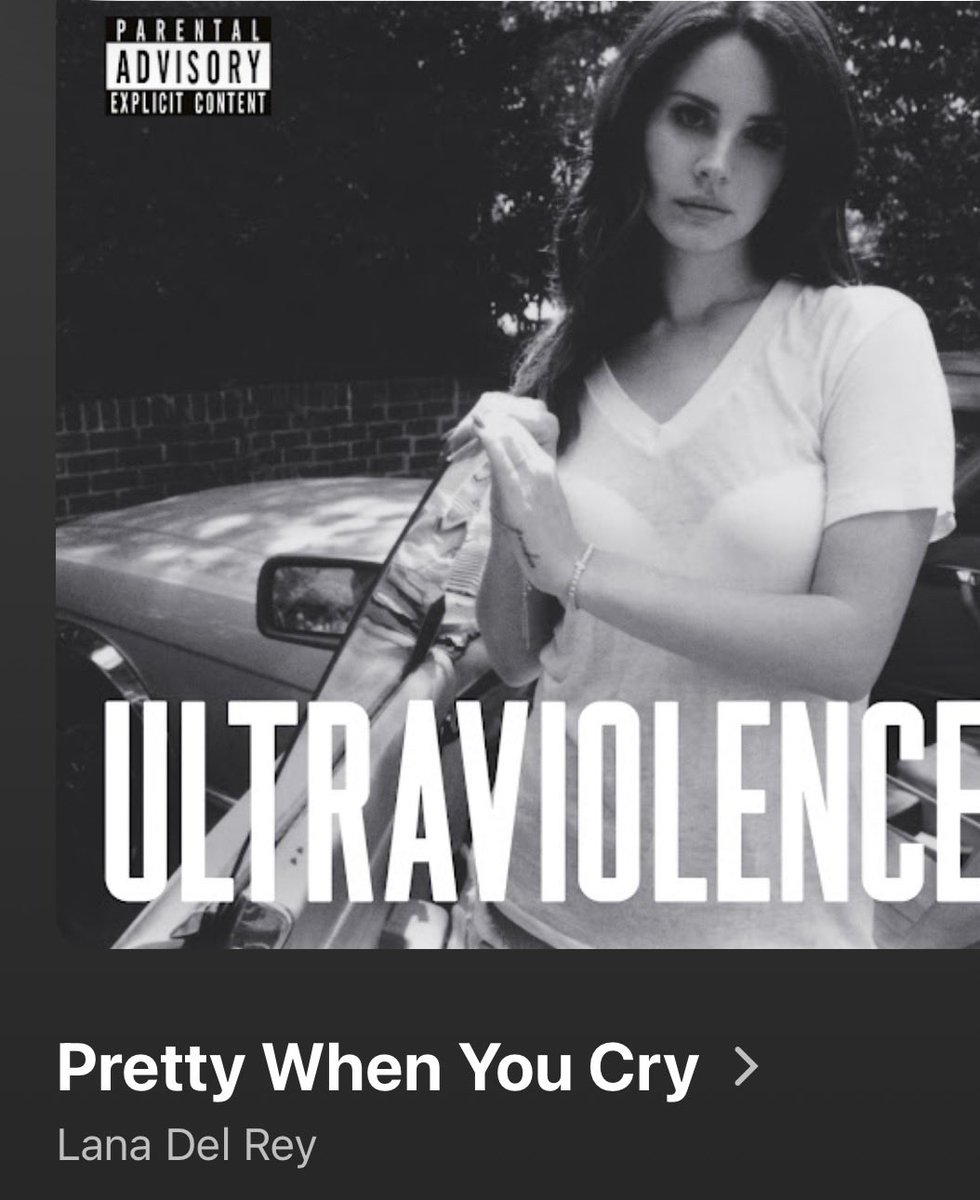 Chel_Gg's tweet photo. When she sat her ciggie on the mic stand I knew Lana was the one…her voice is 🤩⭐️🎵🎶I’m pretty when i Cry 🎶🎵
Love Yous https://t.co/QGqy8JhtAD