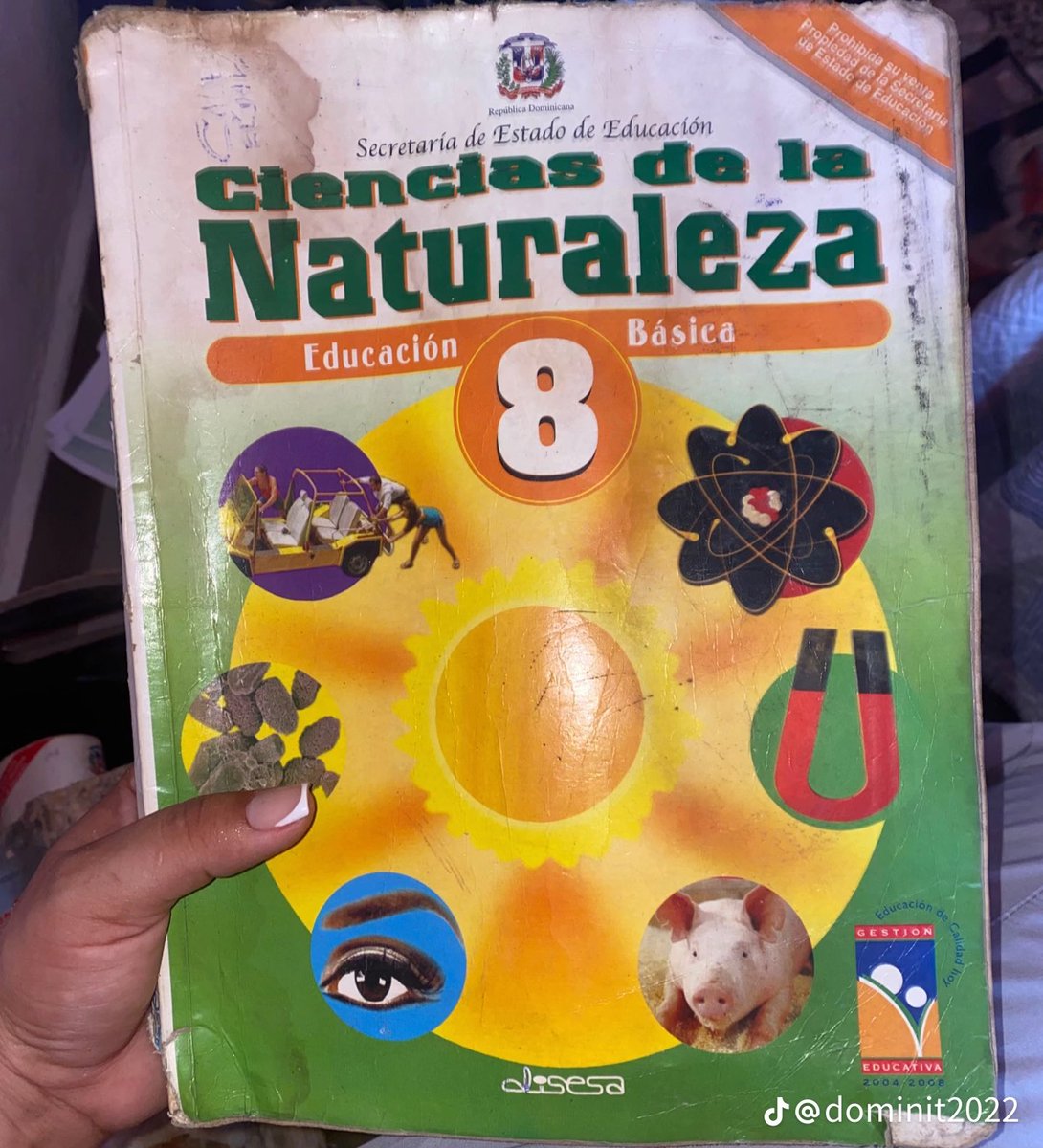 jbr29_'s tweet photo. Si usabas esos libros hoy tienes de 30 a 32 años 🥺 https://t.co/2sxqMxmIov