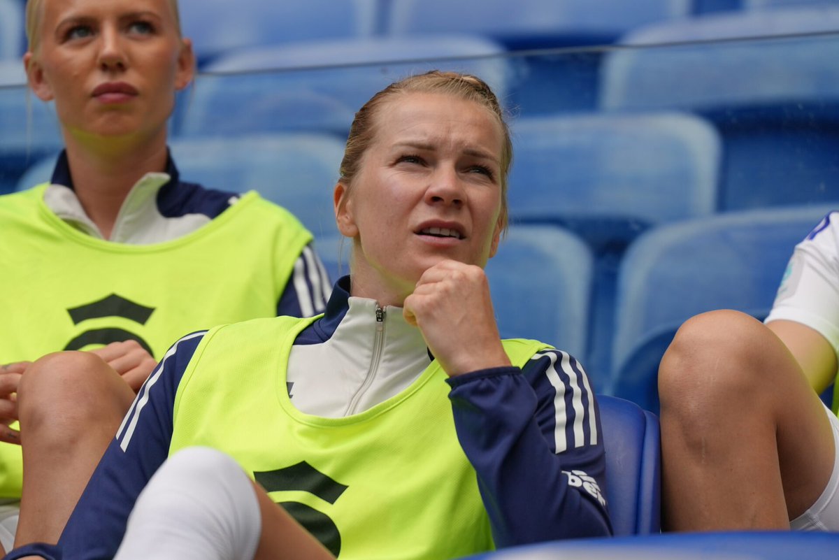 fenottes's tweet photo. OL #Lyonnes - #ParisFC : Ada #Hegerberg manquera la finale de #D1
#OLLPFC #Compo
(O&L : https://t.co/DMabIHEjqp) https://t.co/40iN2FHSgQ