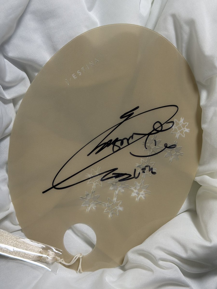 dltldus58's tweet photo. 너무 예쁘다 ㅠㅠ 제티 감사합니다👑 https://t.co/dy6jTVwrIQ